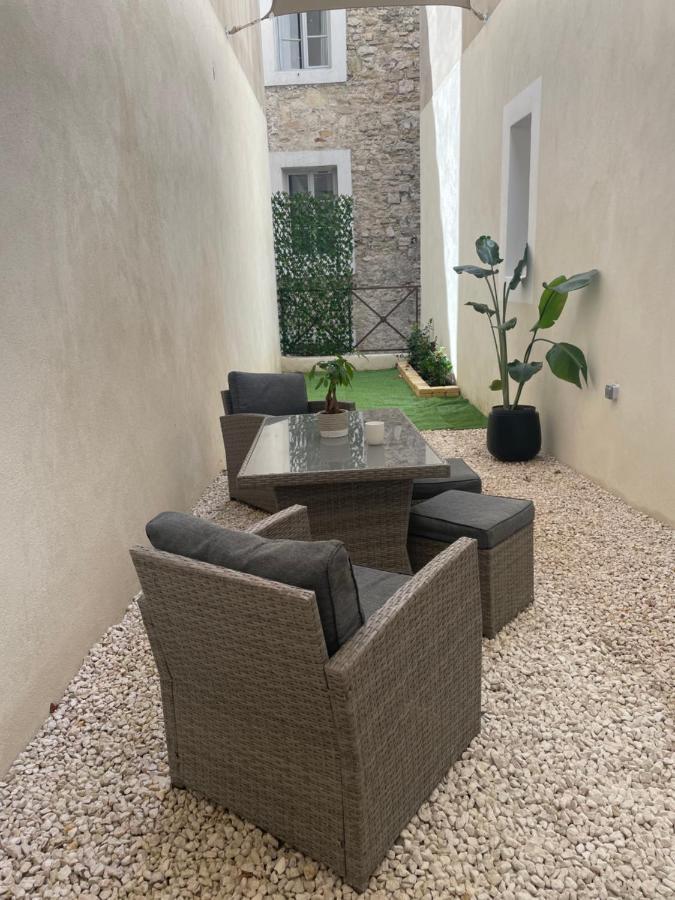 Sakina Appartement En Bord De Sorgue Фонтен-де-Воклюз Екстер'єр фото
